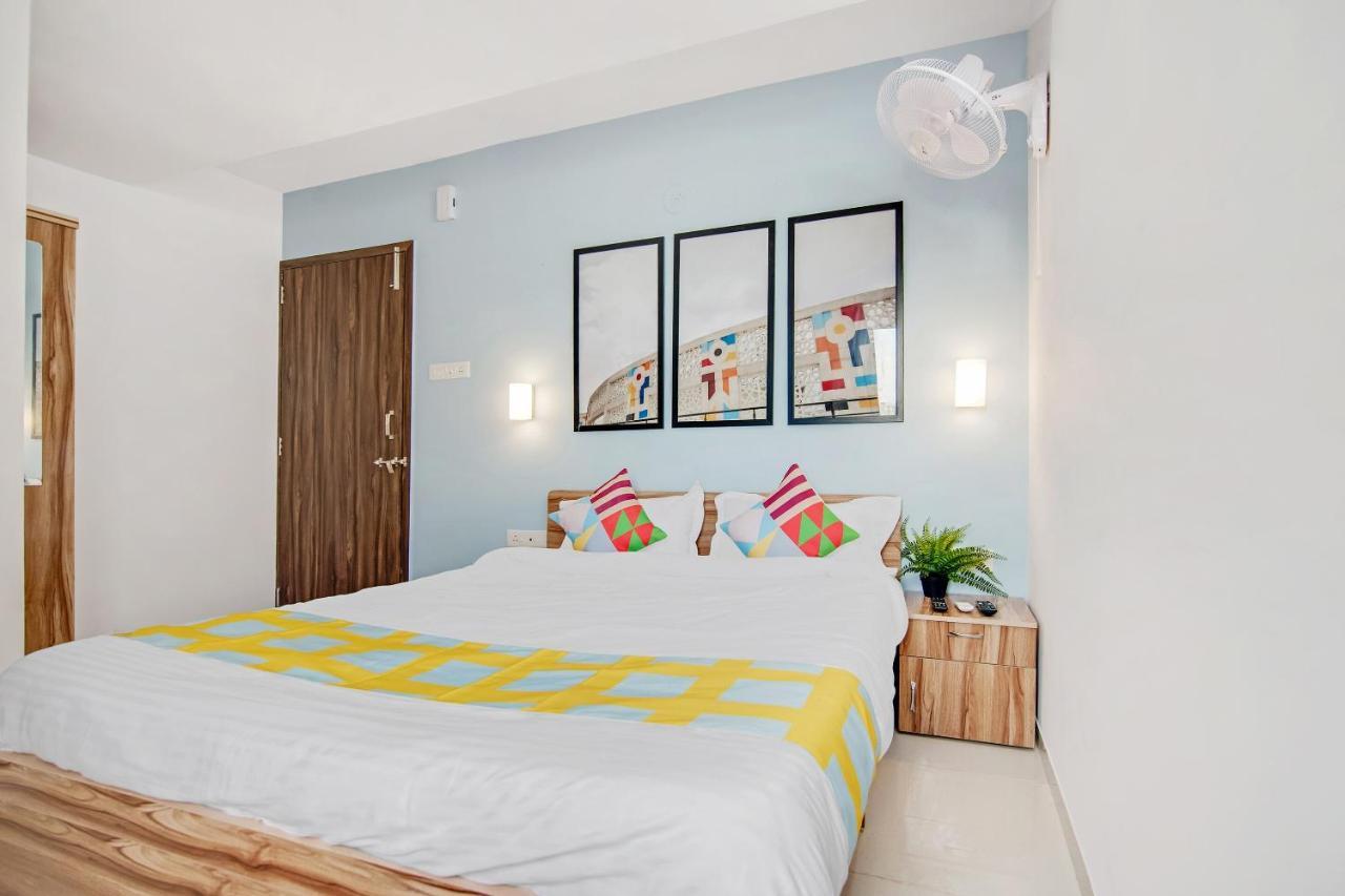 Oyo 79233 Hotel Hive Stays Kochi Exterior foto